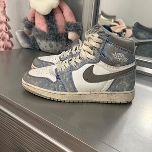 Nike High-Top Sneakers in Blue and White